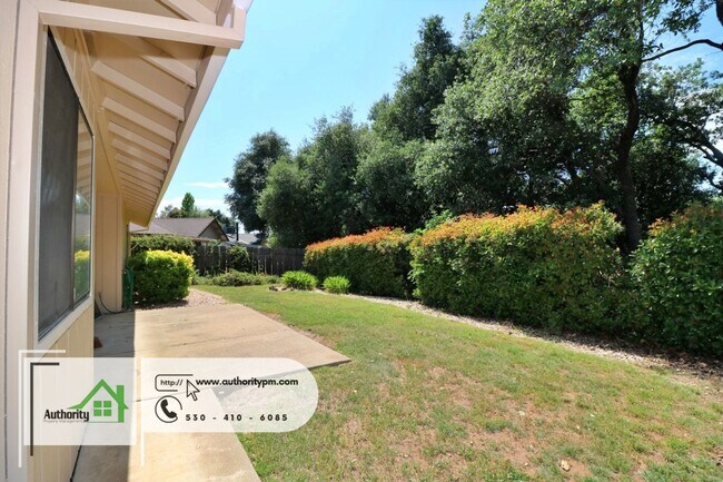 Building Photo - 1844 Breckenwood, Short Trip to the park. ...