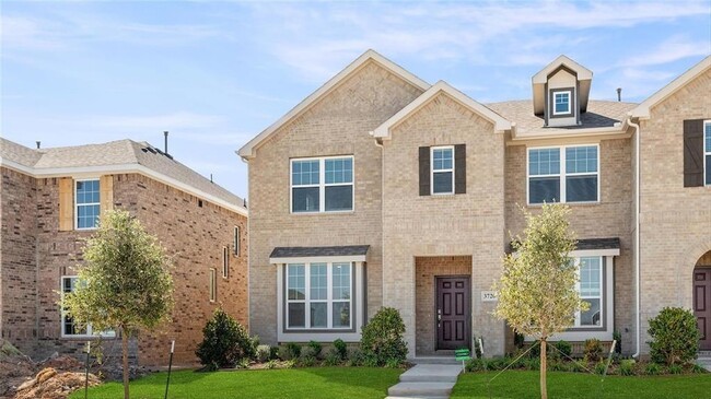 Building Photo - 3720 Paradise Way