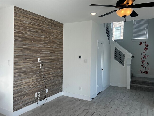 Building Photo - 7743 Swooping Swallow Ln