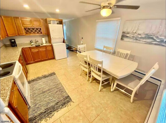 Building Photo - 512 W Brigantine Ave