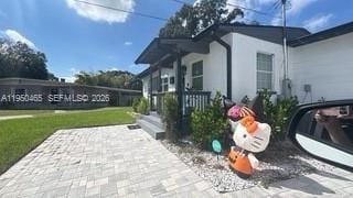 Building Photo - 5345 Avon Ct