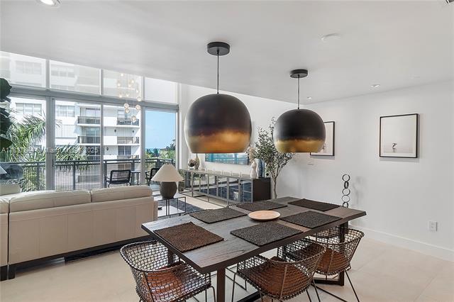 Building Photo - 6000 Collins Ave