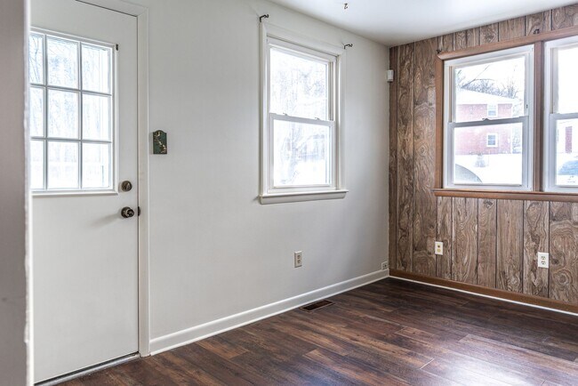 Building Photo - **Charming Colonial in Picturesque Lower Milford Township**