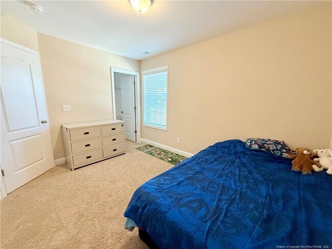 Building Photo - 15 Old Montague Way