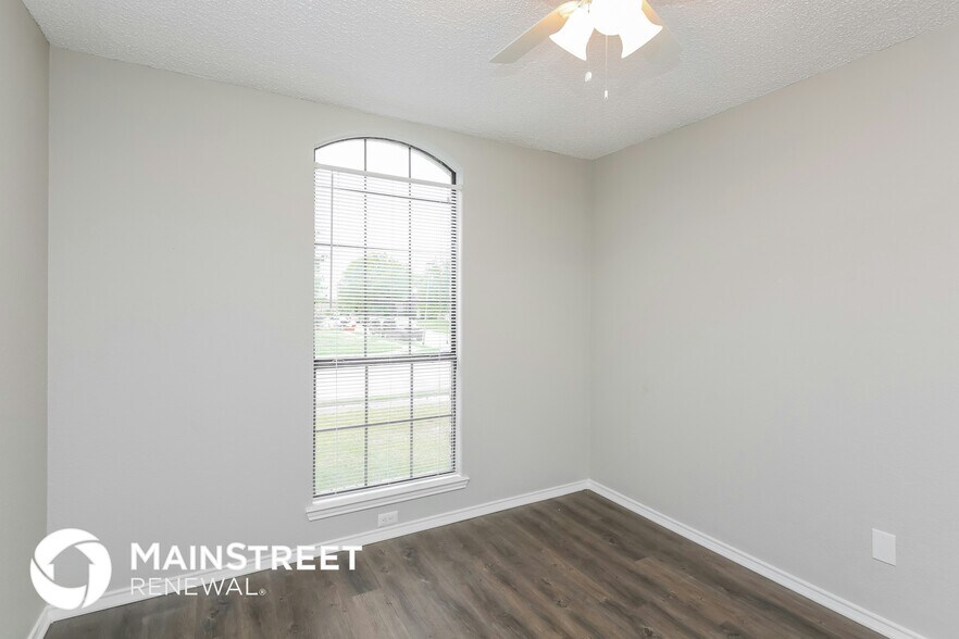 Building Photo - 4116 O B Crowe Dr