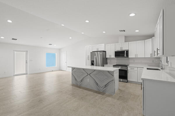 Building Photo - 5911 Seagrape Dr