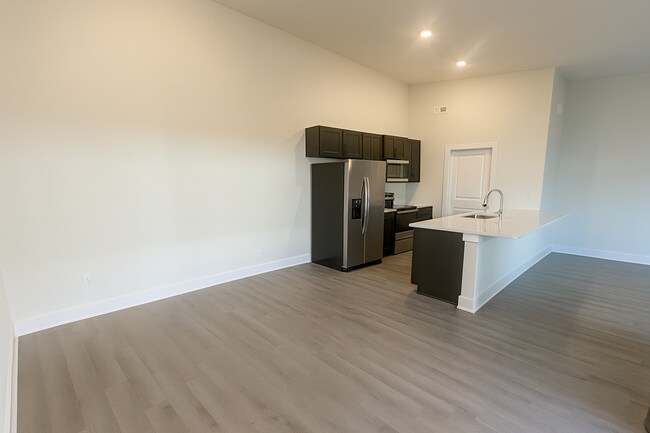 Building Photo - 11655/57 Harry Ct