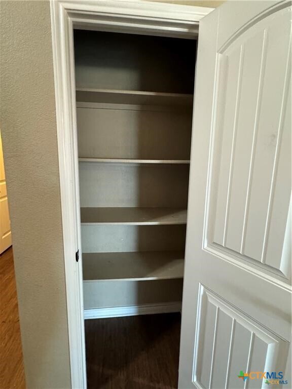 Building Photo - 601 Sladecek Dr