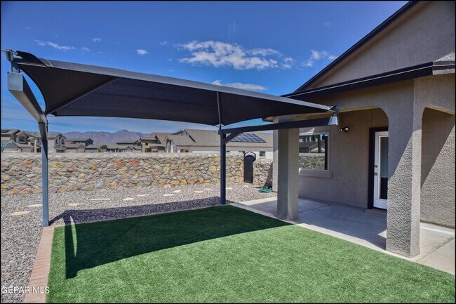 Building Photo - 6980 White Mesquite Wy