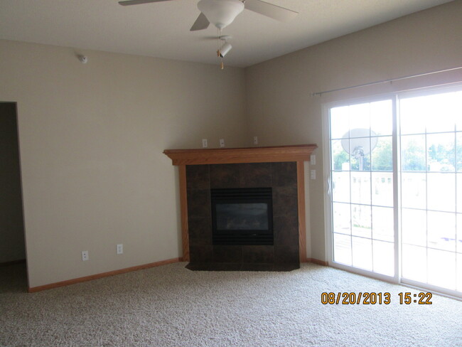 Building Photo - Amazing 2 Bed 2 Bath Condo in North Liberty