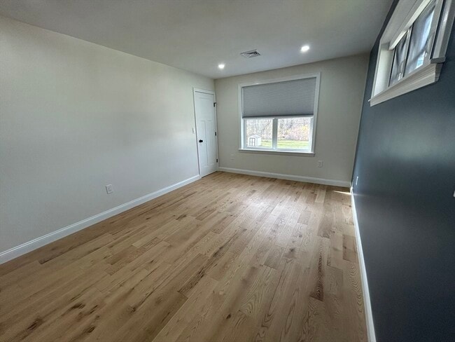 Building Photo - 189 Greenwood St