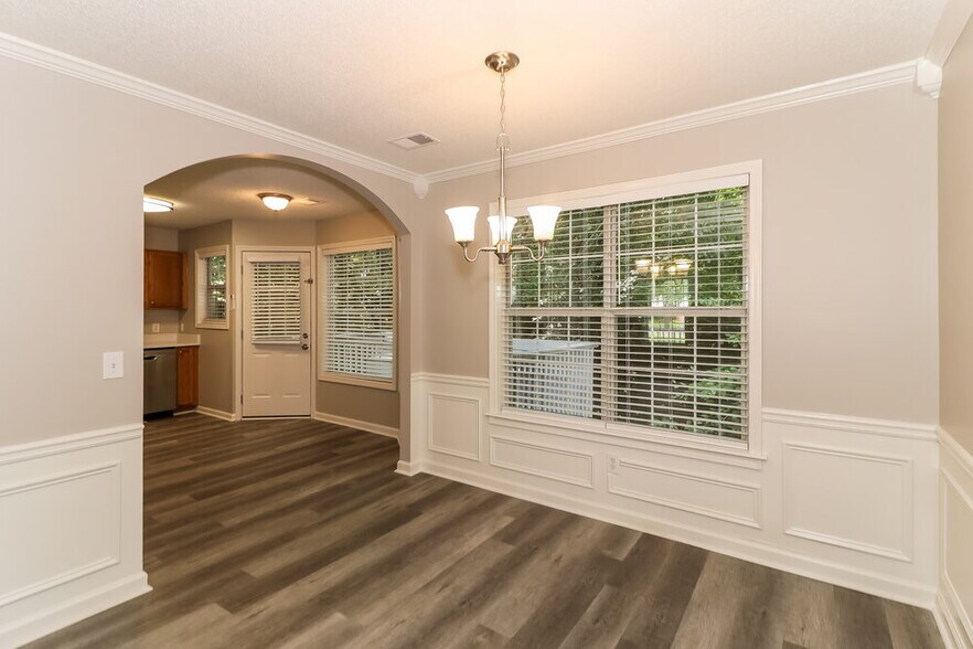 Building Photo - 404 Wood Chase Ln