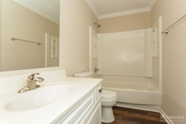 Building Photo - 9 Big Horn Ct