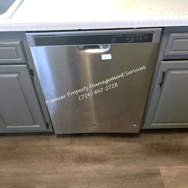 Building Photo - 401 Jackson St