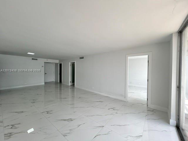 Building Photo - 6039 Collins Ave