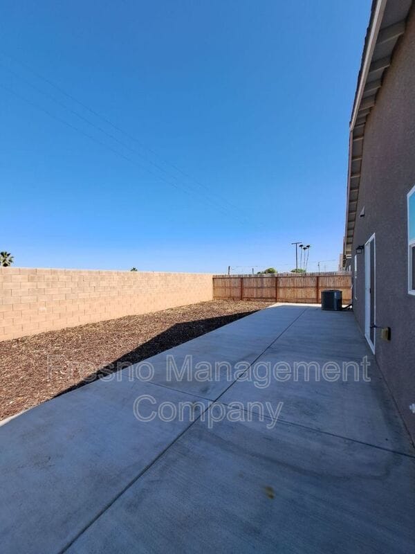 Building Photo - 1580 Concord Ave