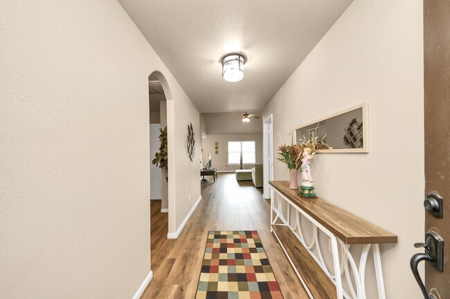 Building Photo - 5623 Straight Way