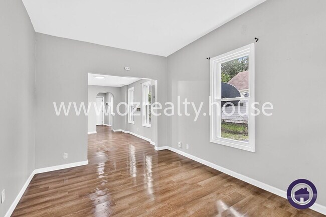 Building Photo - 1418 Fairlawn Ave