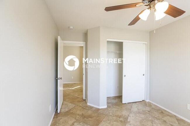 Building Photo - 5 Bedroom Pet-Friendly Home in MESA, AZ with Main Street Renewal