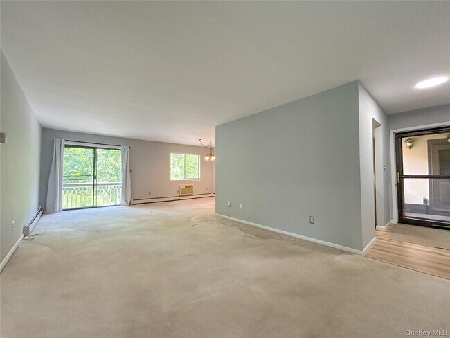 Building Photo - 5 Loudon Dr