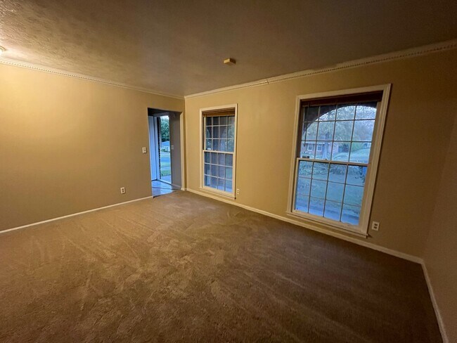 Building Photo - Charming Brick Home Located off of Moon Road, Because Location Really is Everything!! New Carpet,...