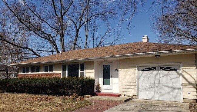 Building Photo - 3 BD Ranch