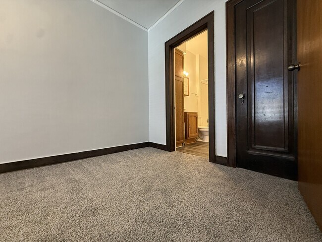 Building Photo - 111 E Jefferson St