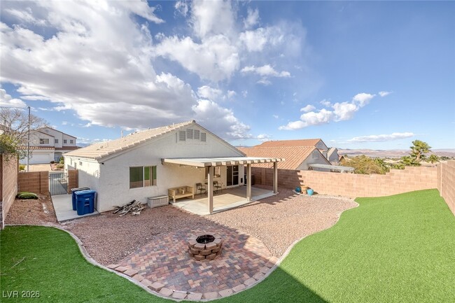 Building Photo - 226 Nautical St