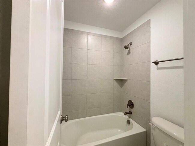 Building Photo - 625 Pecan Bottom Trail