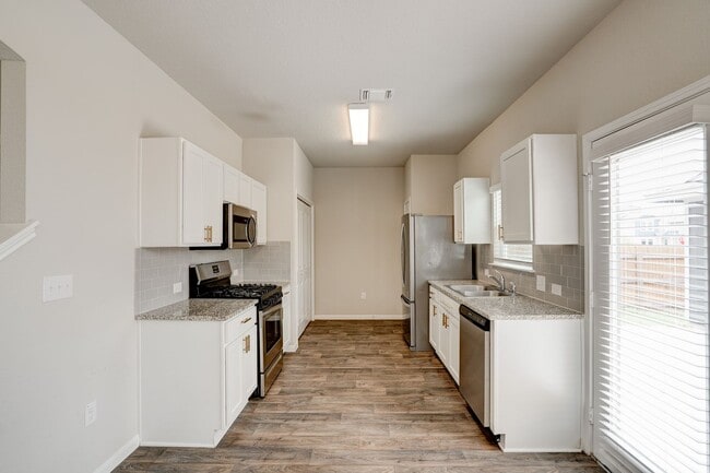Building Photo - 10602 Tildon Ave