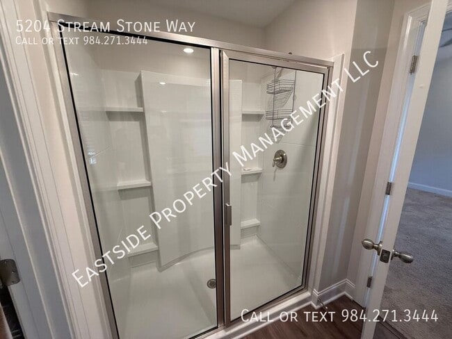 Building Photo - 5204 Stream Stone Way