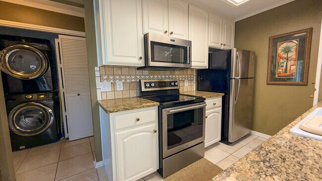 Building Photo - 15421 Seamount Cay Ct