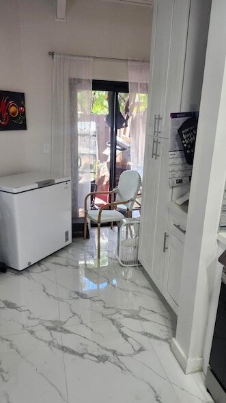 Building Photo - 532 Briarwood Cir