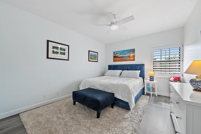 Building Photo - 129 Olympus Way