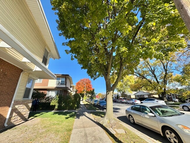 Building Photo - 9038 Niles Center Rd