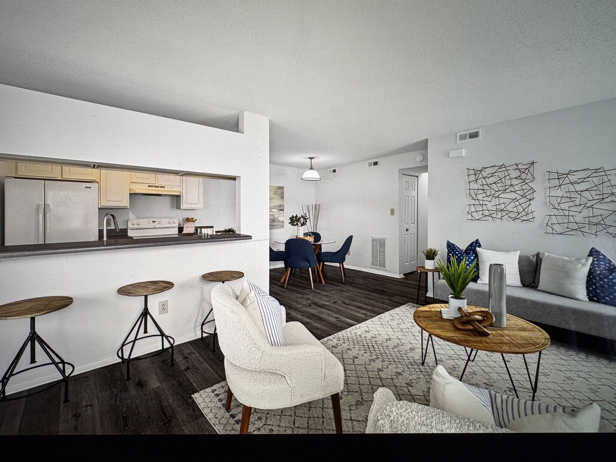 Building Photo - 443 Shelter Dr