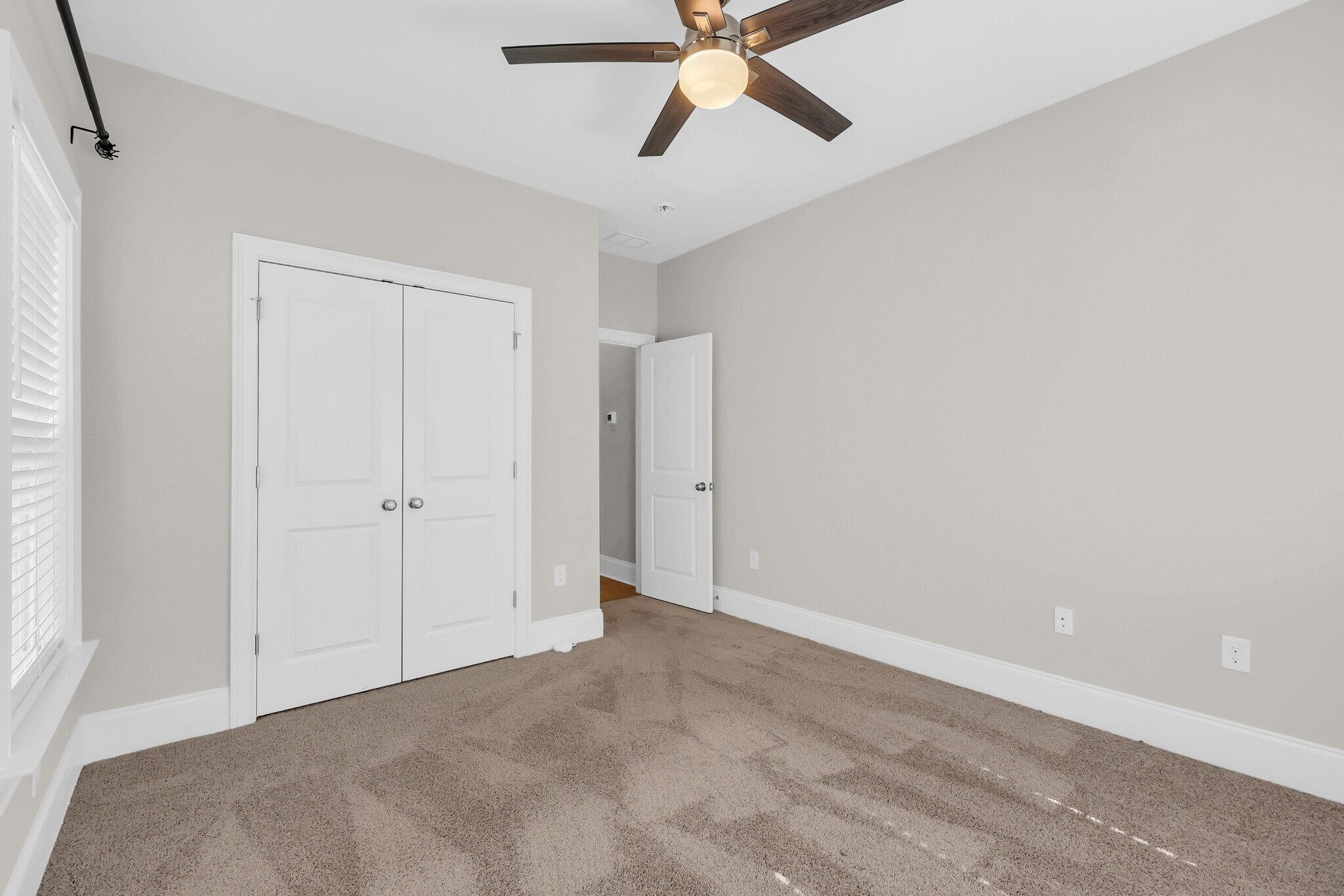 Building Photo - 1758 Edgewood Dr