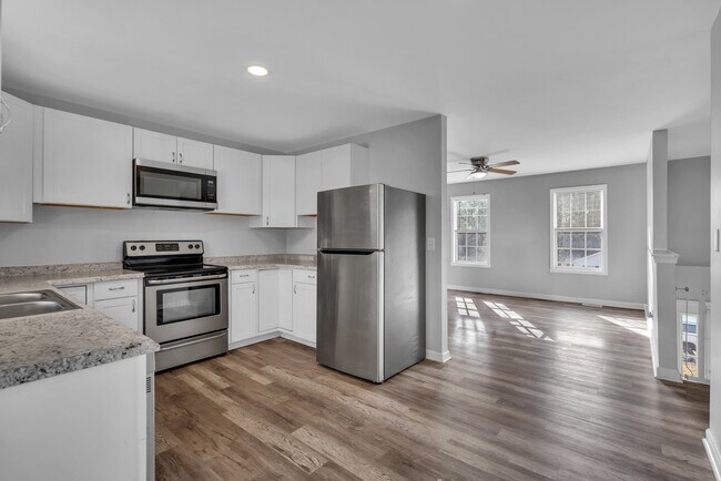 Building Photo - 261 Audrea Ln