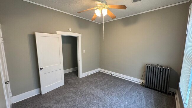 Building Photo - 1114 Azalia St