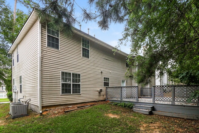 Building Photo - 852 Cascade Crossing