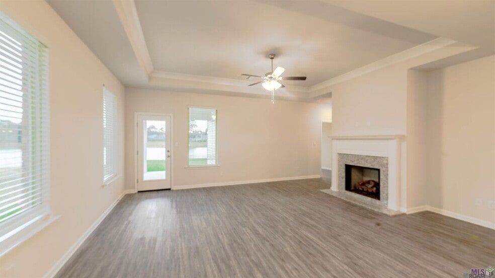 Building Photo - 4644 Grenache Dr