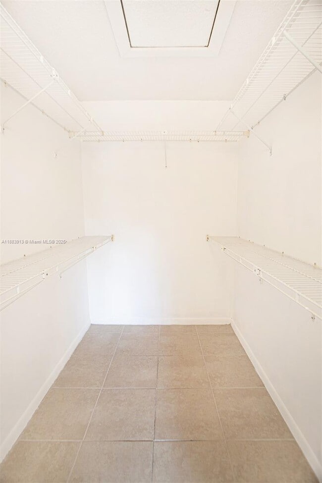 Building Photo - 9711 W McNab Rd