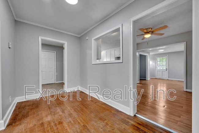 Building Photo - 616 Rutledge Dr