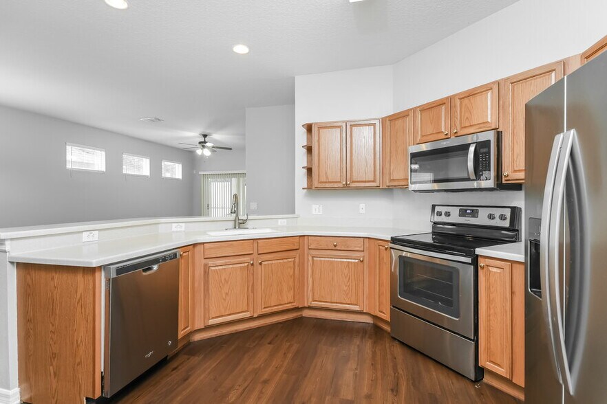 Building Photo - 1249 Kellogg Dr