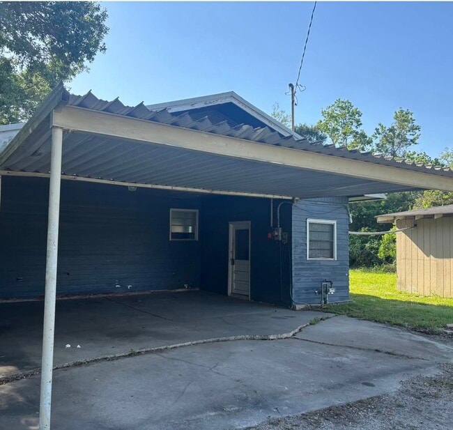 Building Photo - 531 Pecan St