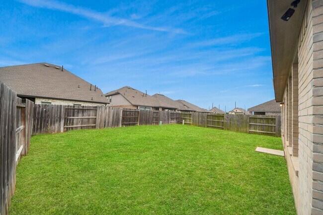 Building Photo - 7214 Cordgrass Prairie Ln