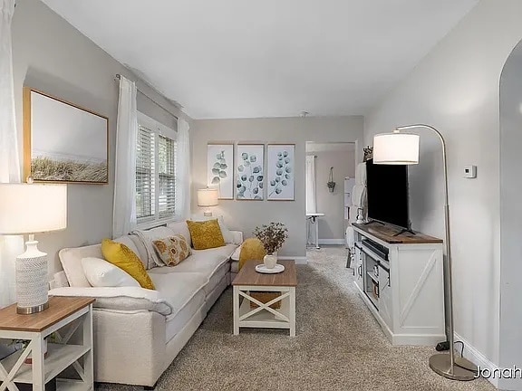 Building Photo - 146 Bowne St NE