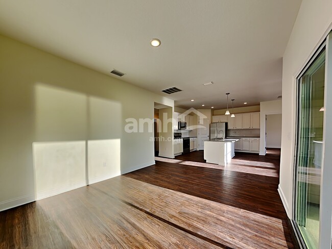 Building Photo - 46 Olivewood Pl