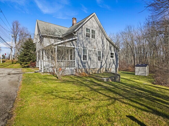 Building Photo - 500 Sport Hill Rd