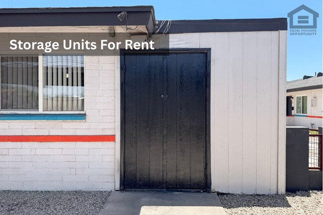 Building Photo - 1346 E Willetta St